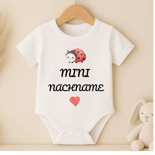Babybody personalisiert – MINI Nachname + Wunschmotiv