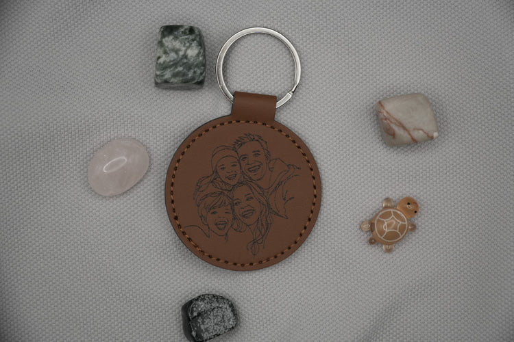 Personalisierter Leder Schlüsselanhänger mit Foto Gravur - Line Art Portrait mit Wunschtext