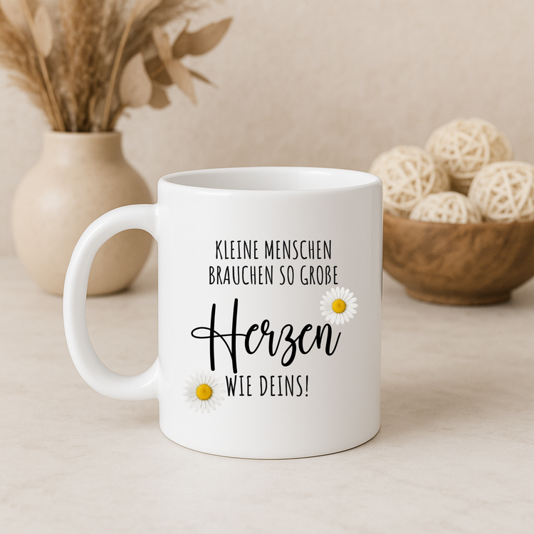 Personalisierte Tasse „Lieblingsmensch“ – Name & Blumenmotiv