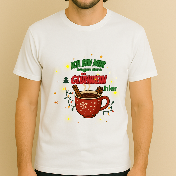 Glühwein T-Shirt – Weihnachtsmarkt Motiv mit Tasse & Zimt (Unisex)
