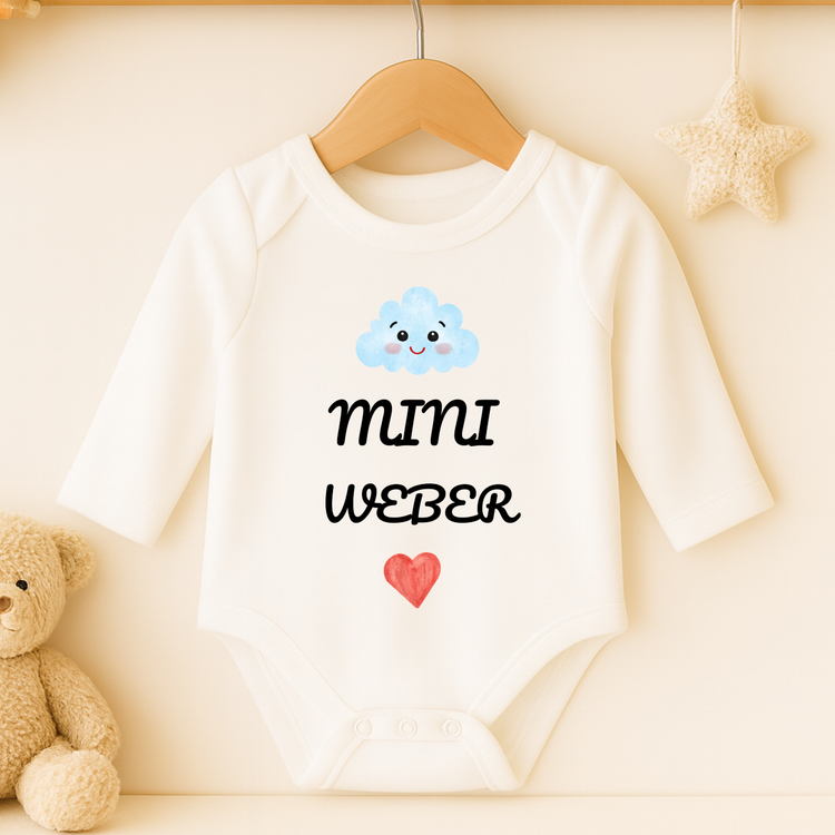 Babybody personalisiert – MINI Nachname + Wunschmotiv