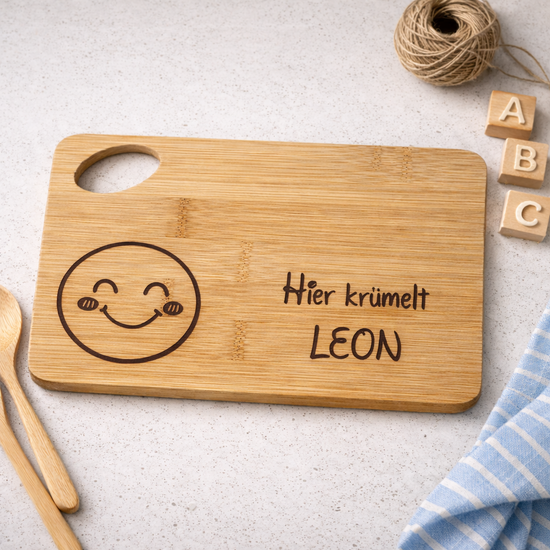 Personalisiertes Bambus Brettchen Leon für Kinder