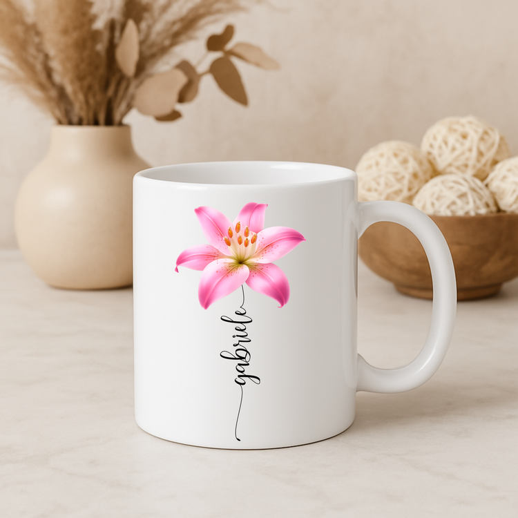 Personalisierte Tasse „Lieblingsmensch“ – Name & Blumenmotiv
